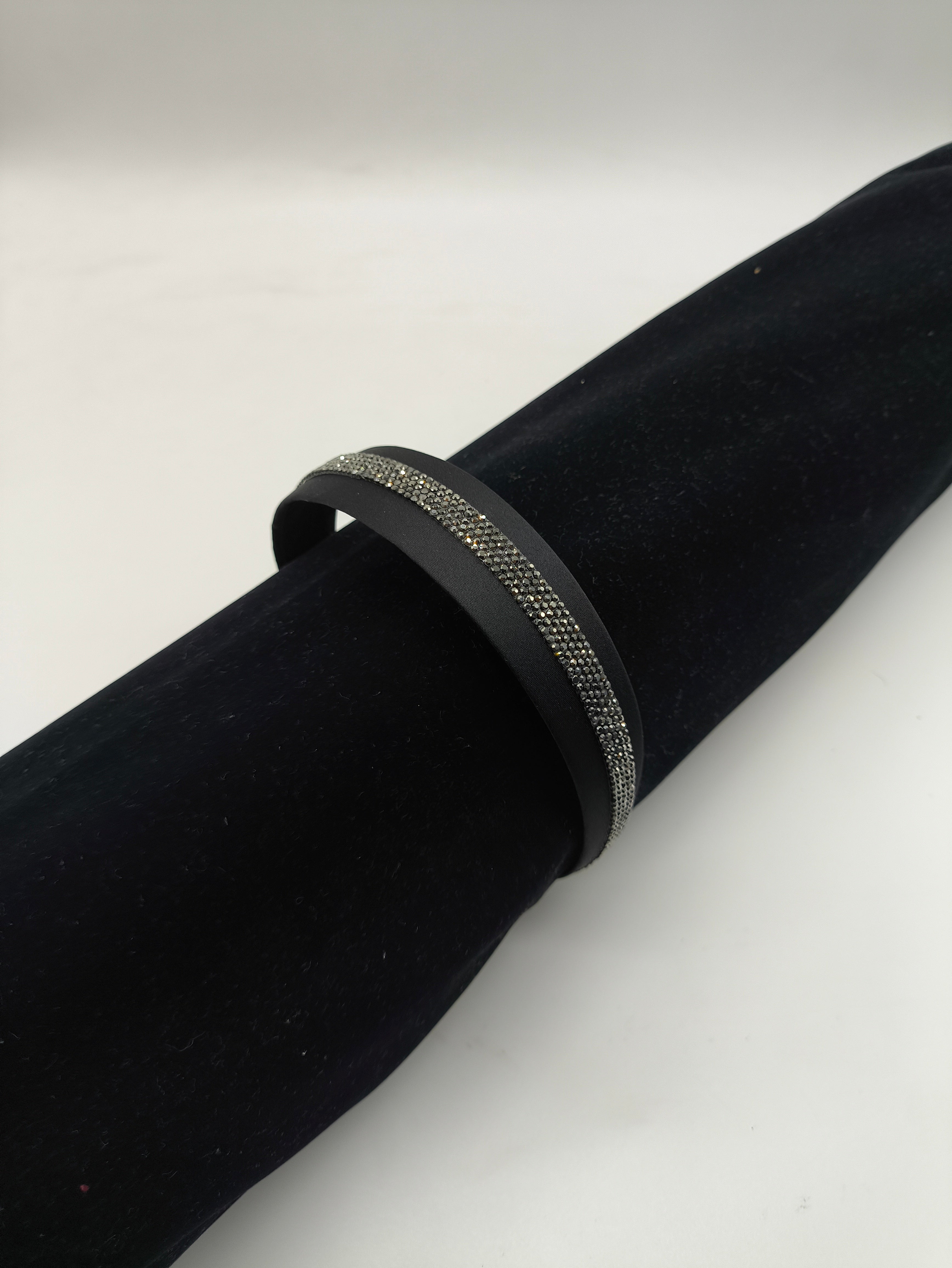 Womens girland with silver strass