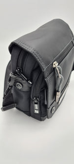 Load image into Gallery viewer, Leastat design shoulder bag - Migant
