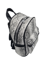 Load image into Gallery viewer, Migant Women Backpack - Migant
